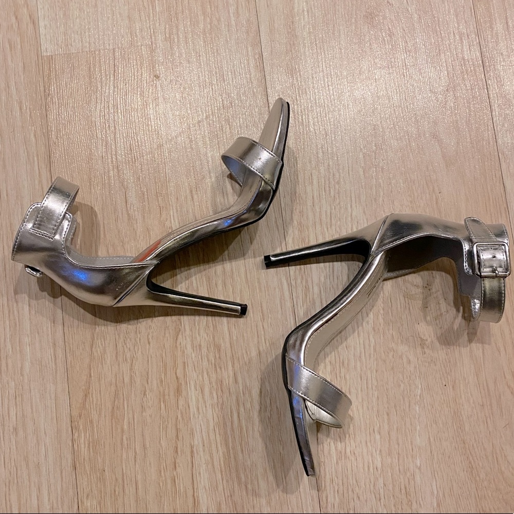 Anne Michelle silver open toe heel sandals